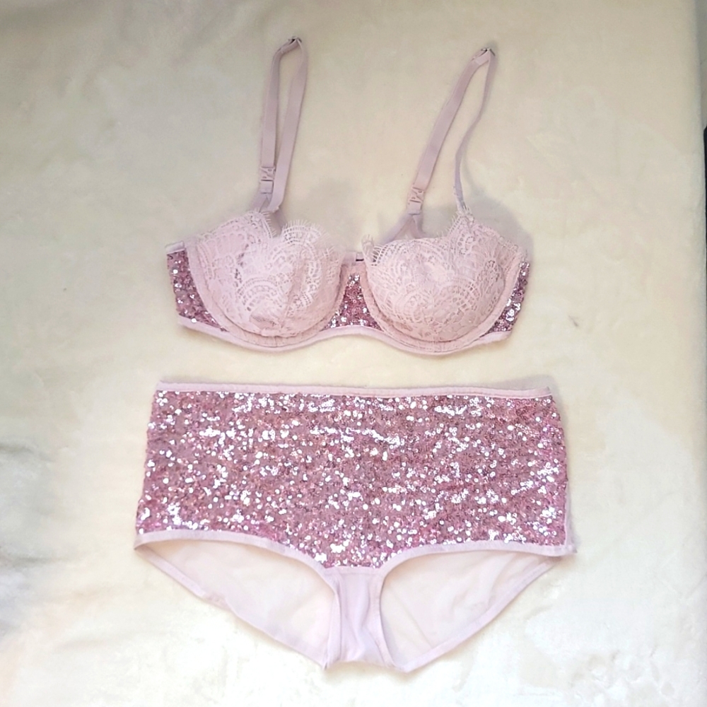 VS Dream Angel push-up without padding and shortie